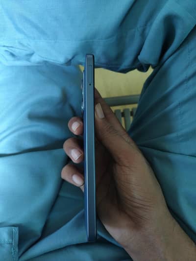 Realme C63