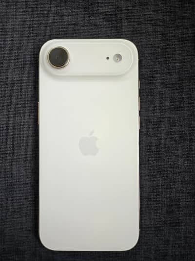 Apple iPhone 17 Air 10/10 - Sim time available