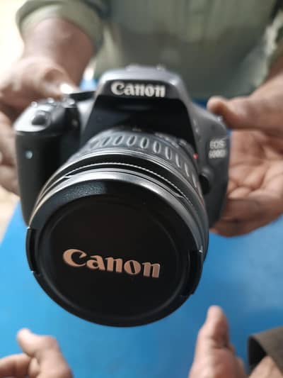 600d new condition hai