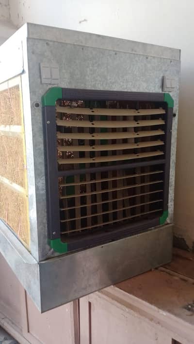 DC/ solar  cooler 12 volt