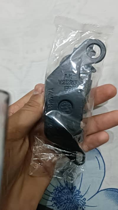 YBR ORIGINAL BRAKE SHOE
