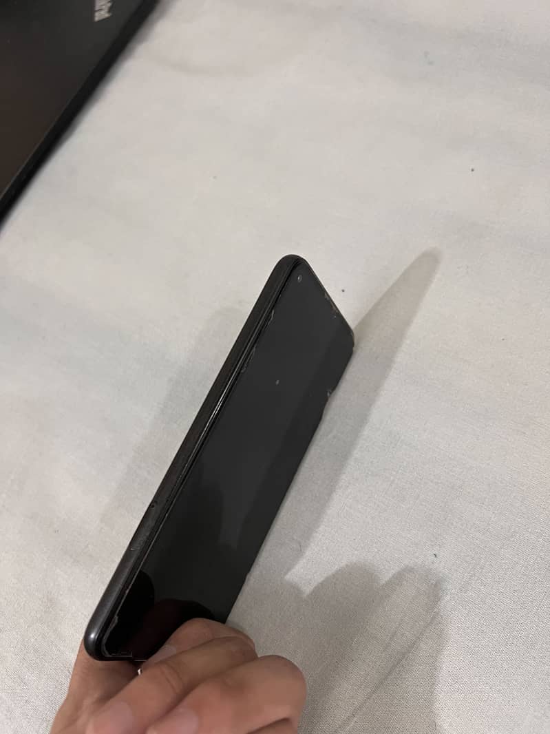 Pixel 5 black 2