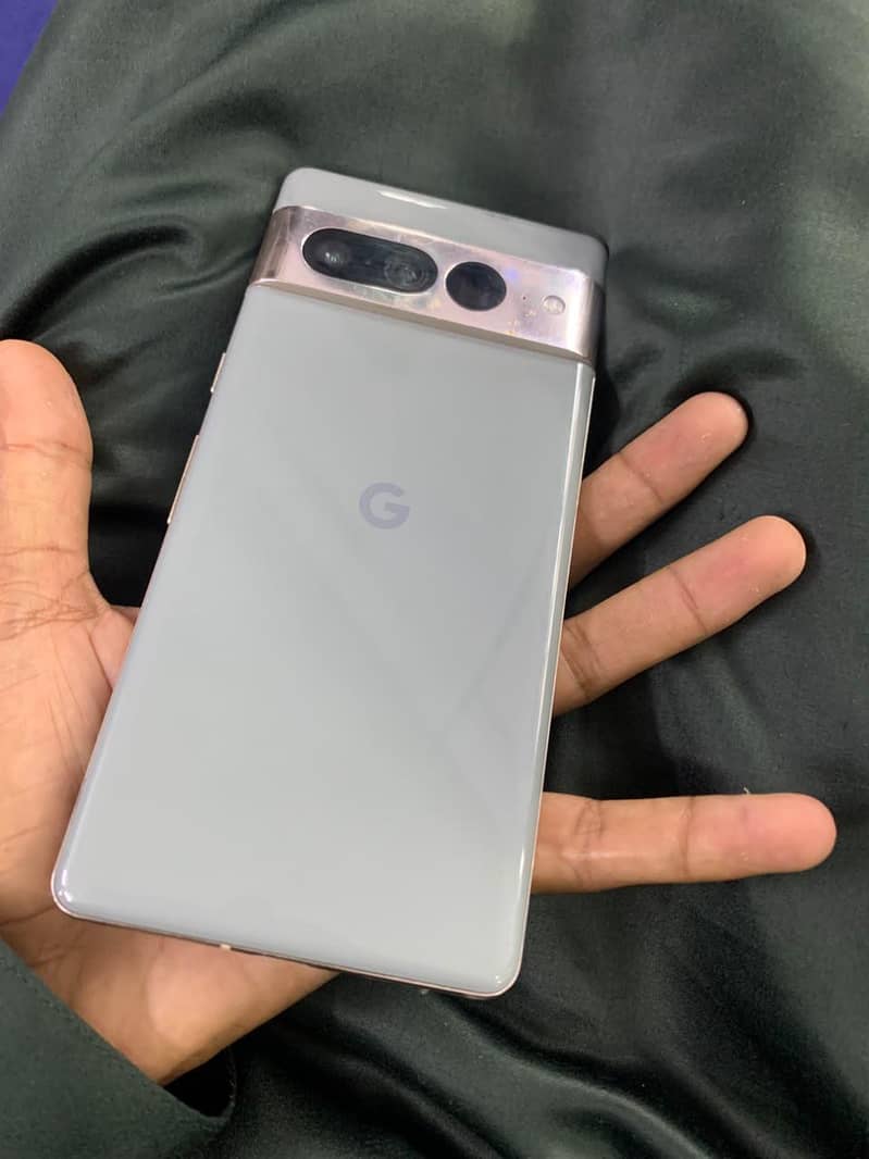 Google Pixel 7 Pro 0