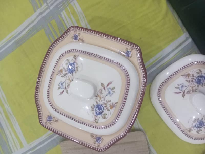 Dinner set 1