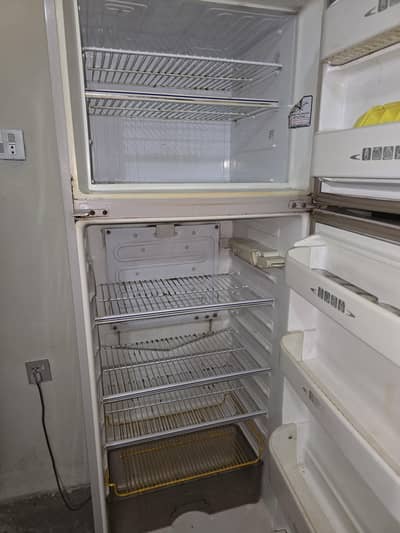 dawlance fridge