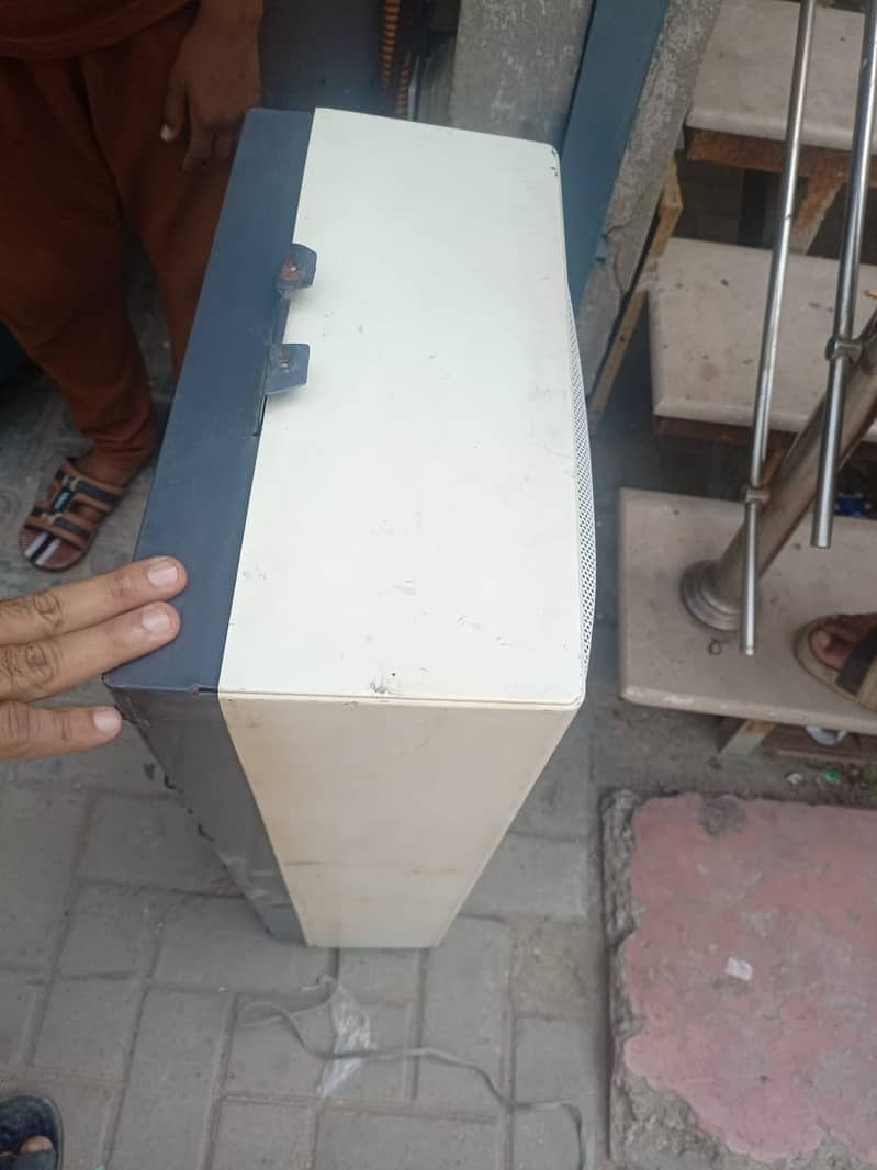 Window AC slim model 3