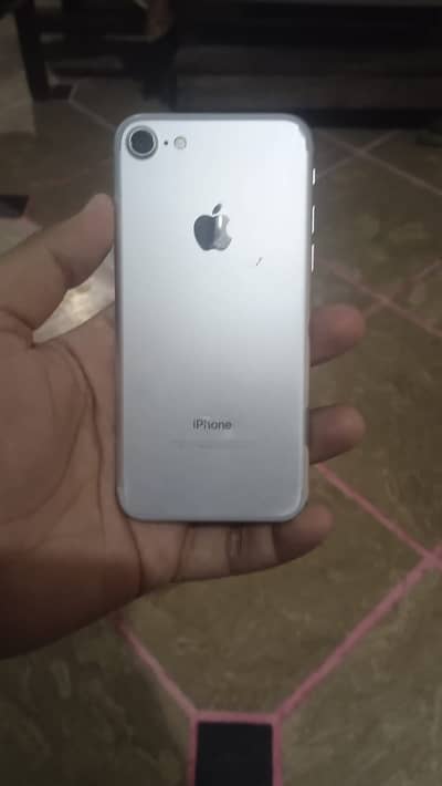 Apple iPhone 7 | PTA Approved | 128GB |