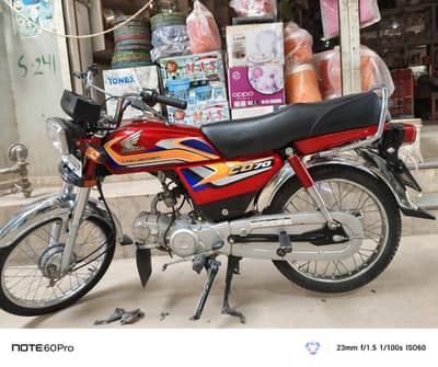 a10/9 condition orig 2025 model red cd 70 for sale what's 0303+6555661