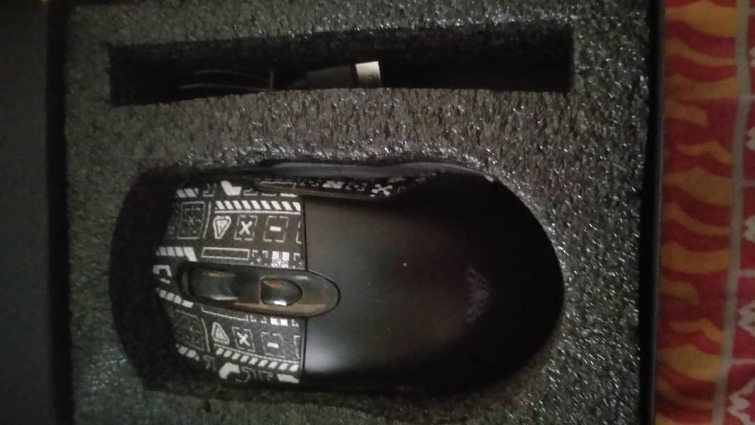 AULA WIRELESS MOUSE 1
