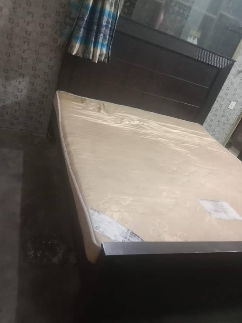 king bed 0