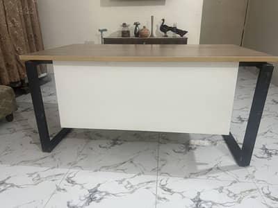 Office Table, Top with solid wood
