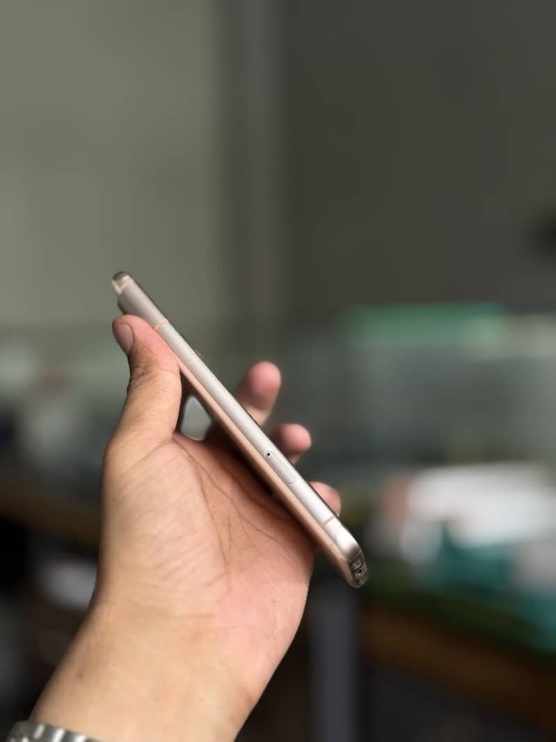 Google Pixel 8 2