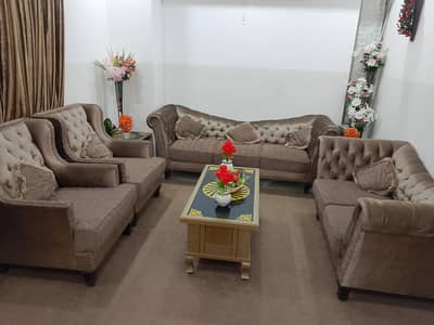 7 seater sofa With Center Table or side Tables