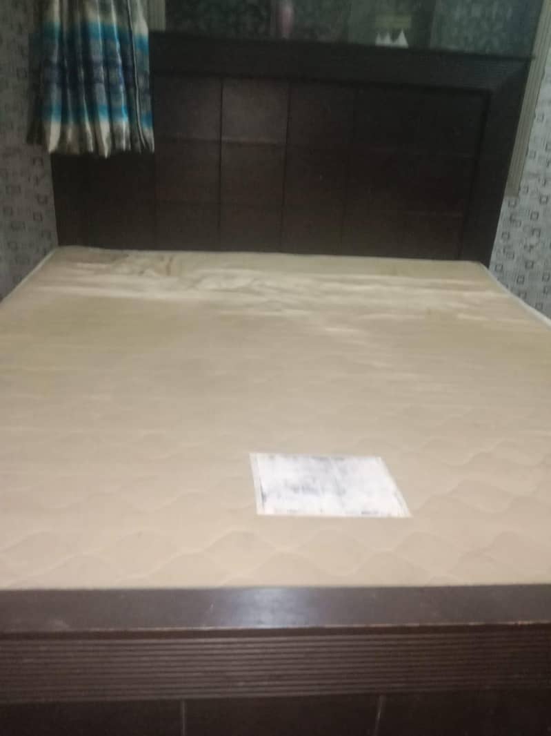 king bed 3