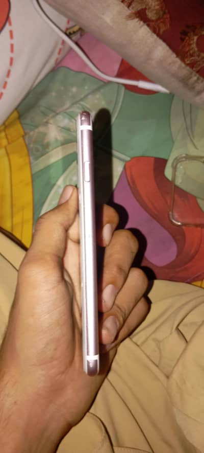 Apple iPhone 6S