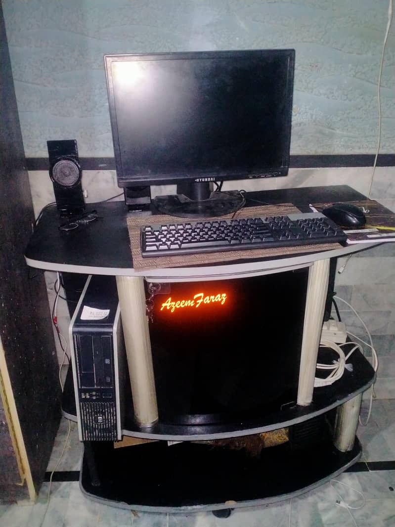 TV Trali, computer table 2