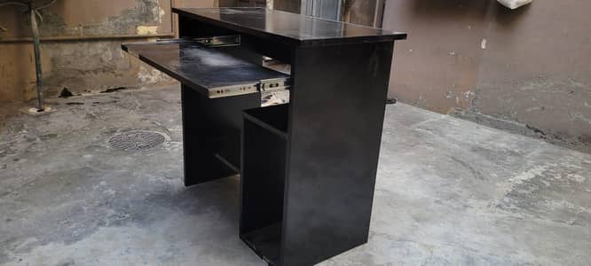 Computer Table