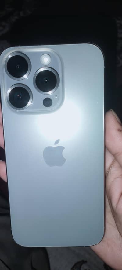Apple iPhone 15 Pro