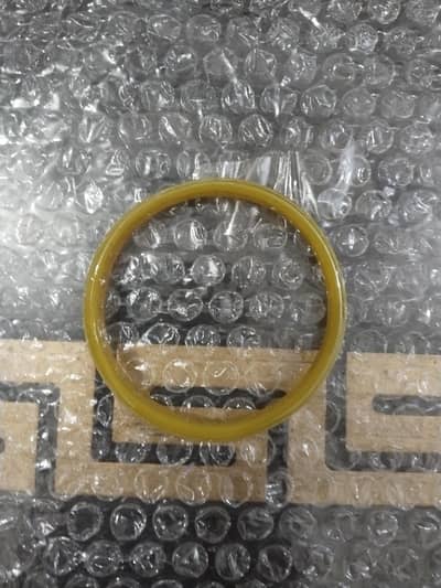 bangles ( churiyan )