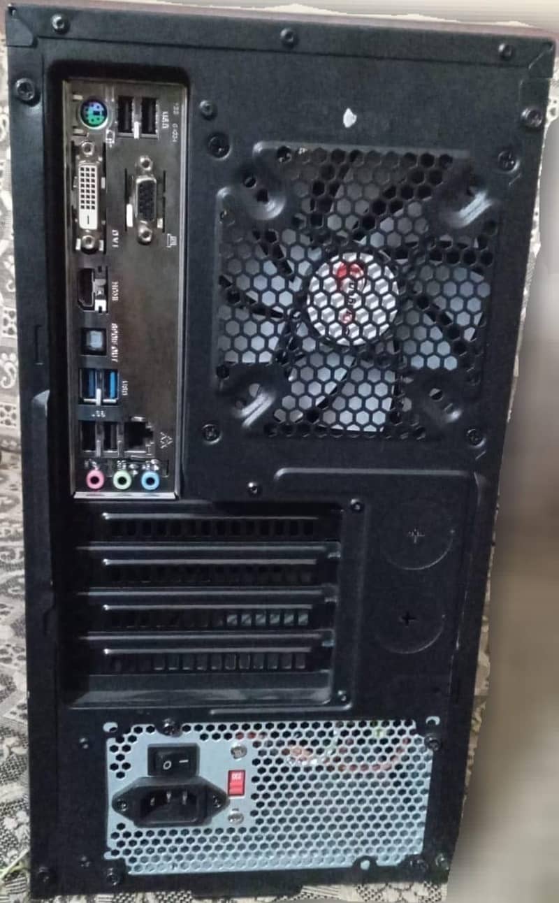 Custom built PC based on AMD 7