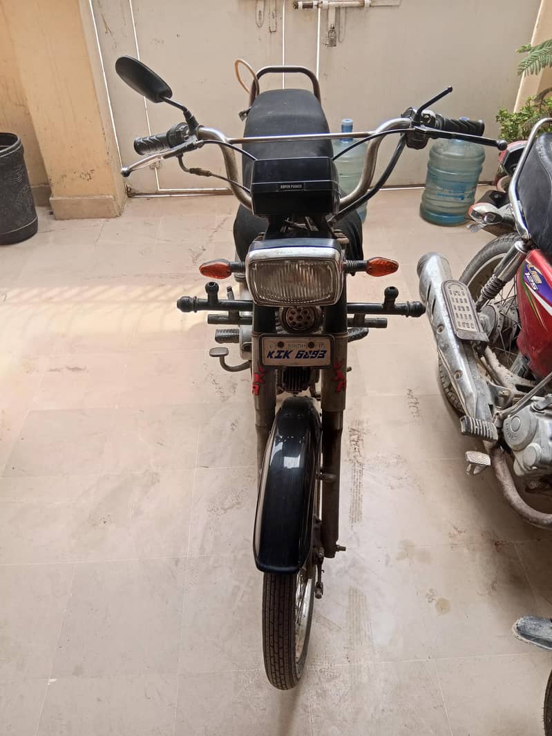 CD 70 Unique 0