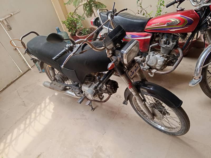 CD 70 Unique 1