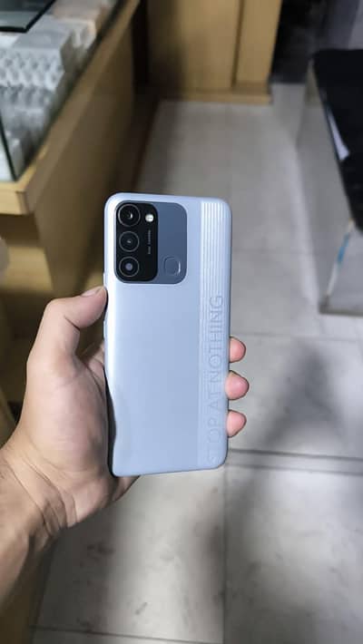 Tecno Spark 8c