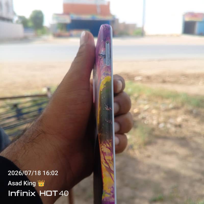 Sharp Aquos R2 2