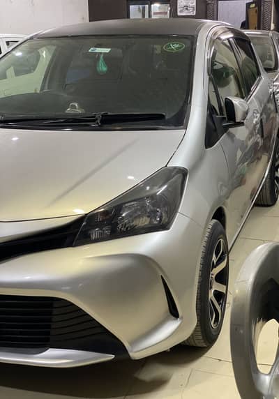 Toyota Vitz 2015
