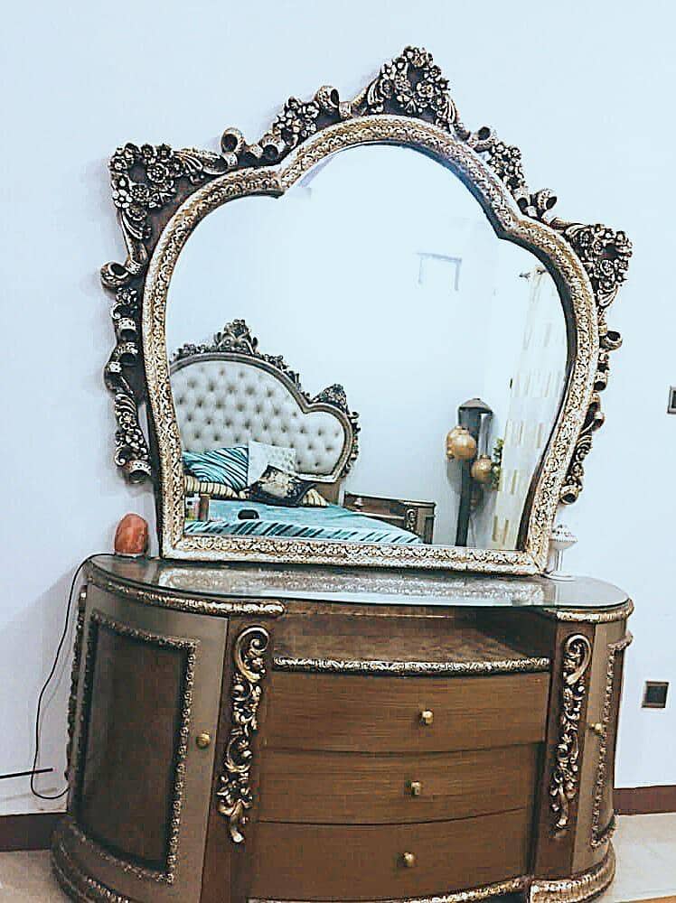 royal bed 9