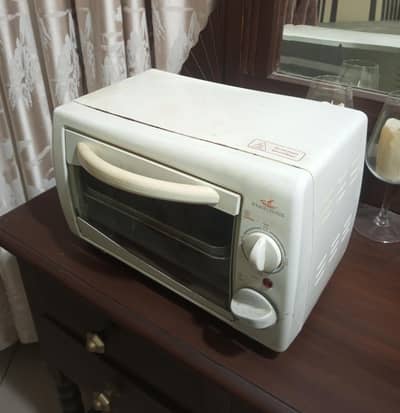 Toaster Oven (Black & Decker)