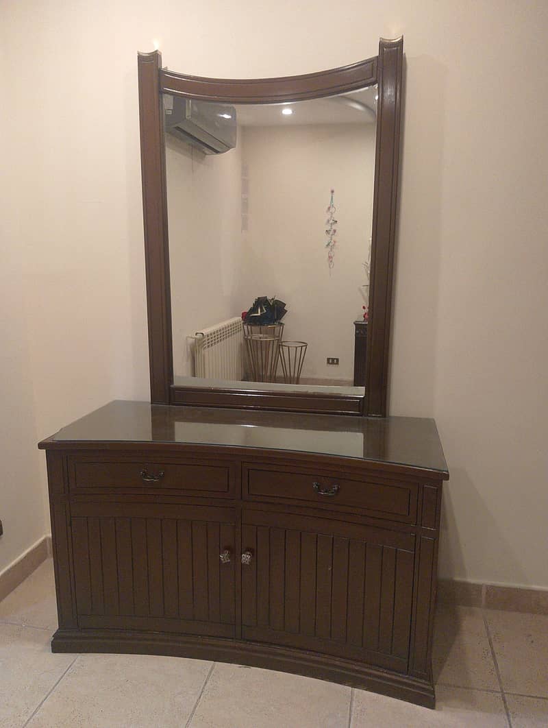 Room Dressing Table 0