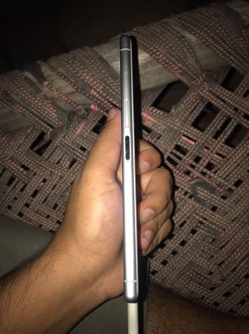 Sony 1 2