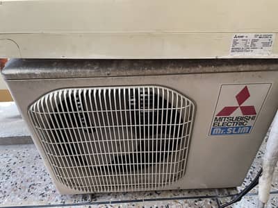 Mitsubishi Mr Slim 1 ton Ac