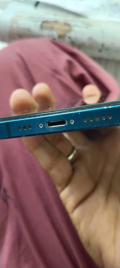 Apple iPhone 12