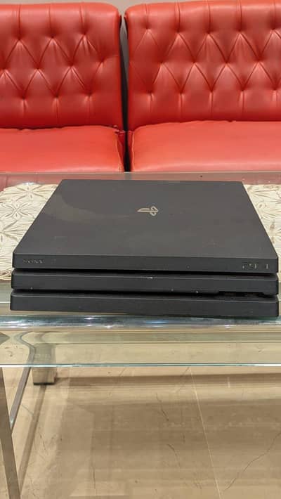 PS 4 PRO