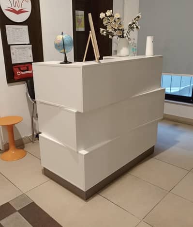 Reception Table