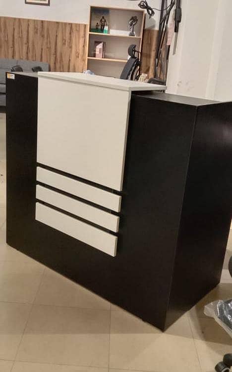 Reception Table 5