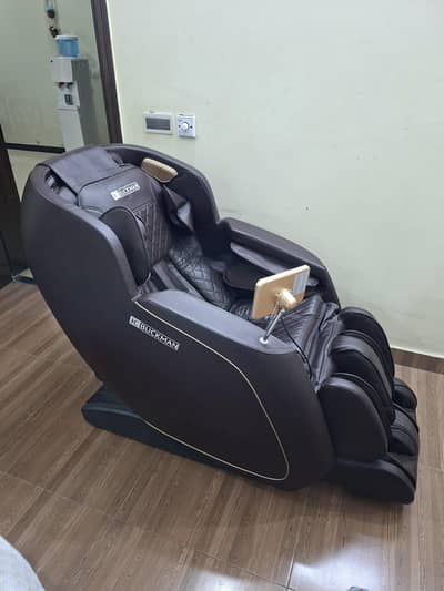 JC Buckman  Massage chair