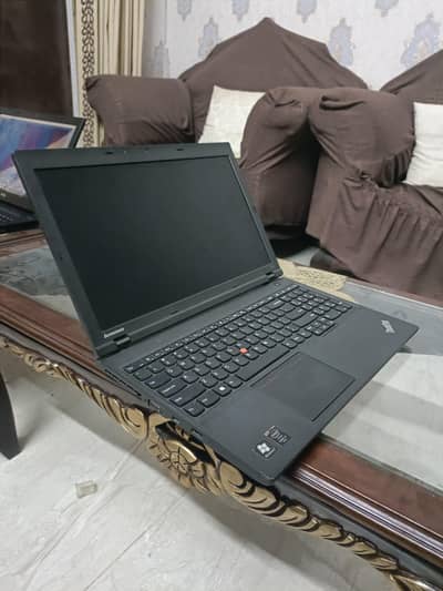 Lenovo workstation Quad core i7 2.80ghz laptop 2gb Nvidia ddr5