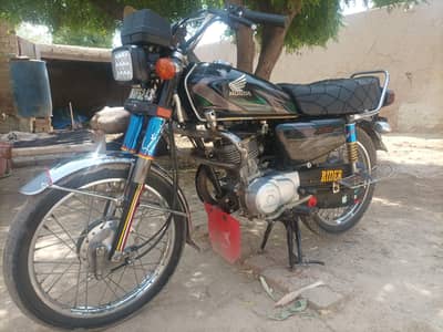 HONDA CG 125 WITH ALL ORIGINAL PARTS