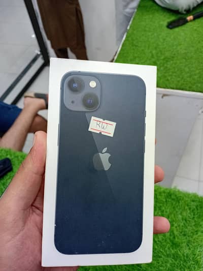 Apple iPhone 13