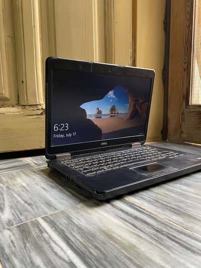Core I5 4th Gen 4GB RAM 500GB HDD Laptop