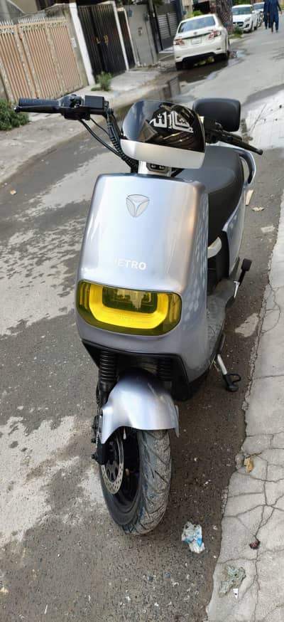 MetroE8S Pro electric bike only WhatsApp 03/20/11/69/6/10