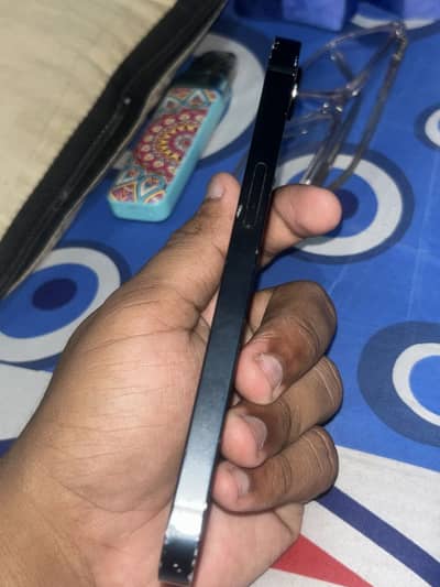 Apple iPhone 16e