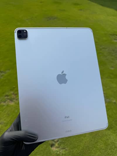 Ipad Pro (4th generation) 12.9 inches