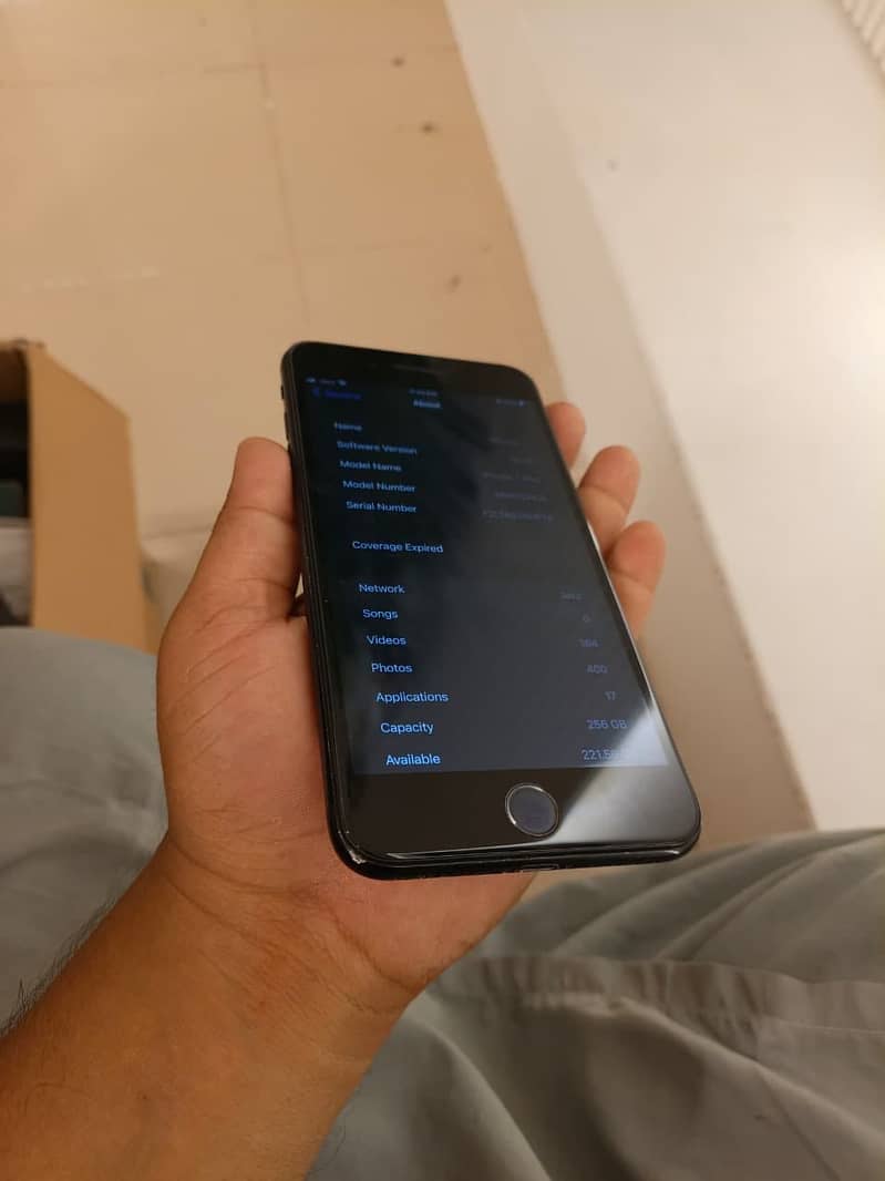 Apple iPhone 7 Plus 3