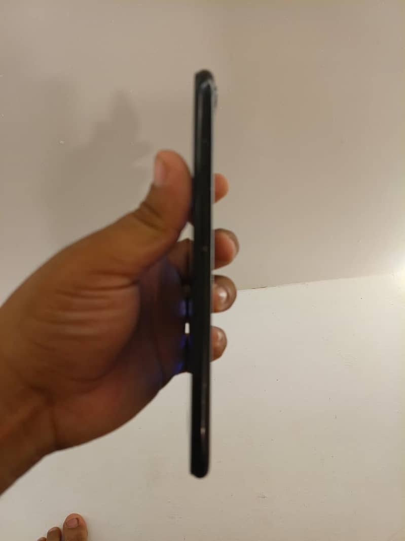Apple iPhone 7 Plus 9