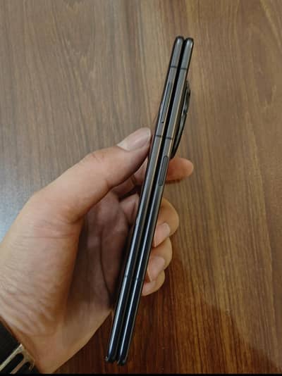 Honor Magic V3