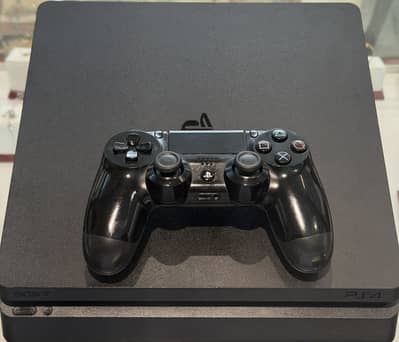 PlayStation 4 slim 1tb